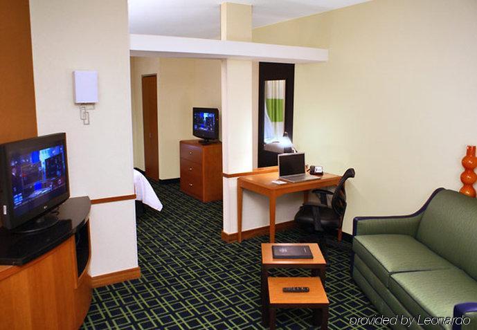 Fairfield Inn & Suites By Marriott Selma Кінгсбург Номер фото